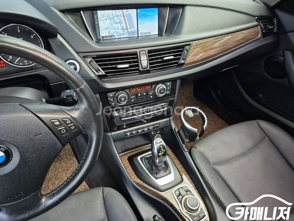 [BMW]X1 (E84) xDrive 18d 4WD (--9