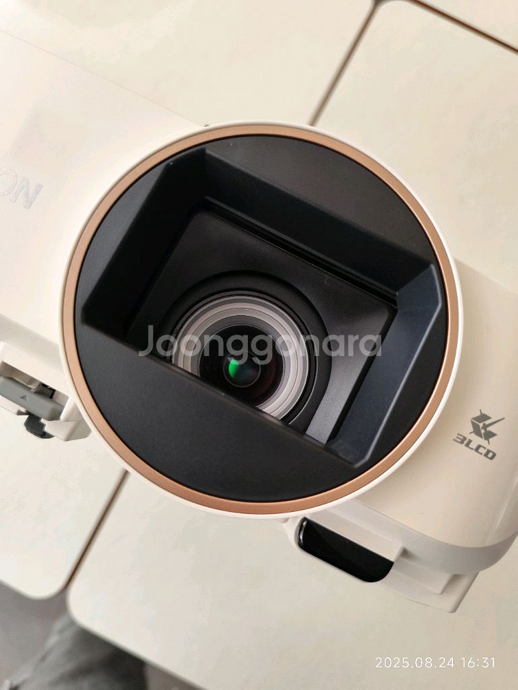 엡손 EH-TW5650 프로젝터--2