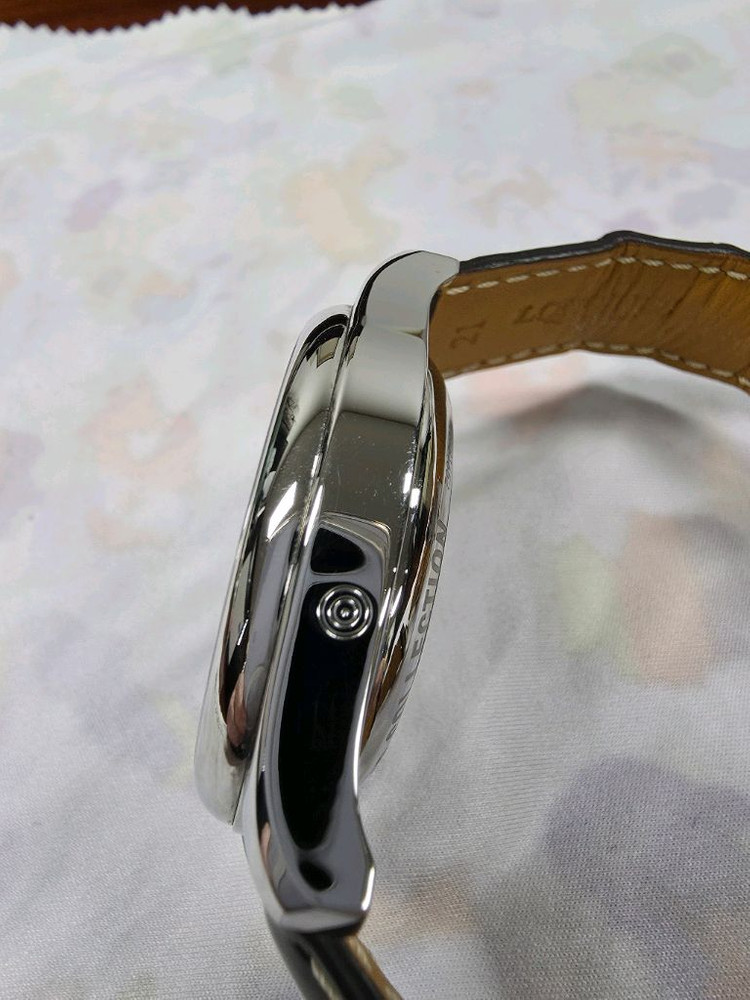 론진 마스터콜렉션 문페이즈 크로노그래프 시계 이미지