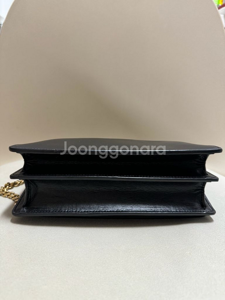 입생로랑 선셋백 미디움 골드체인--6