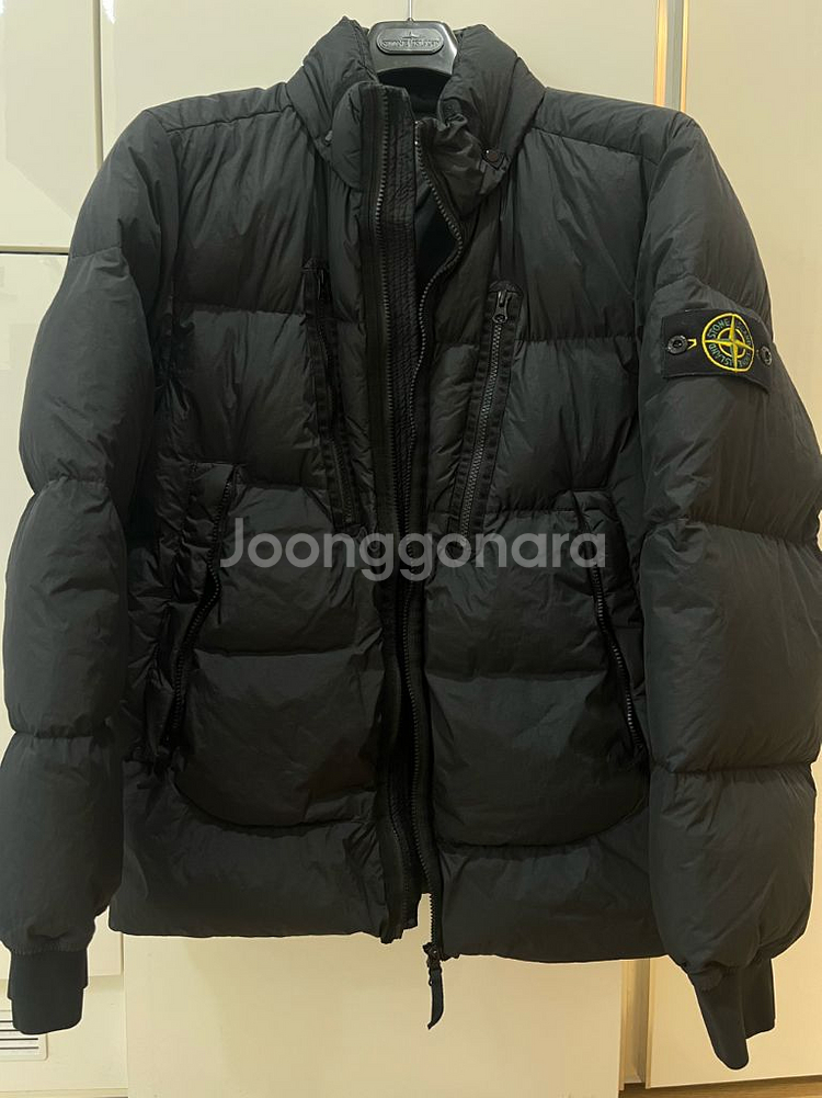 스톤아일랜드 논후드크링클랩스패딩 L (새상품급--0