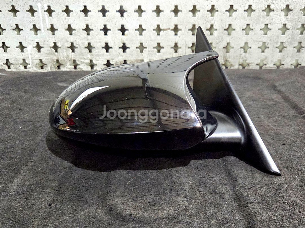 BMW E90 320i 사이드미러 검정색 팝니다--5