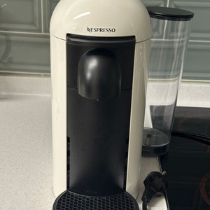 네스프레소 버츄오 캡슐 커피머신