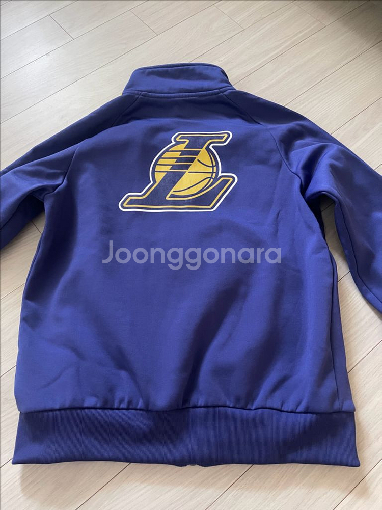 NBA LA레이커스 키즈트레이닝세트 기모안감150사이즈--2