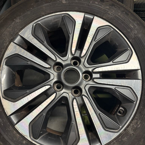 18인치 휠타이어 현대. 기아 235 60 18