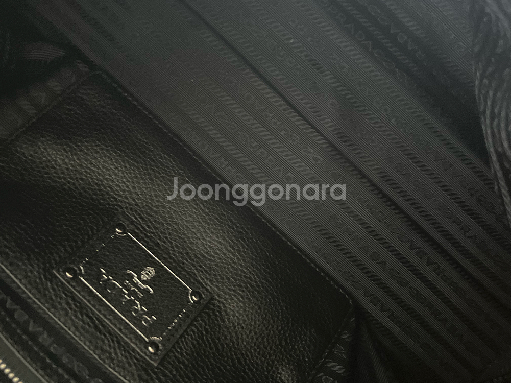 (정품)프라다 블랙 가죽 모터백 토트백 숄더백 크로스백--1
