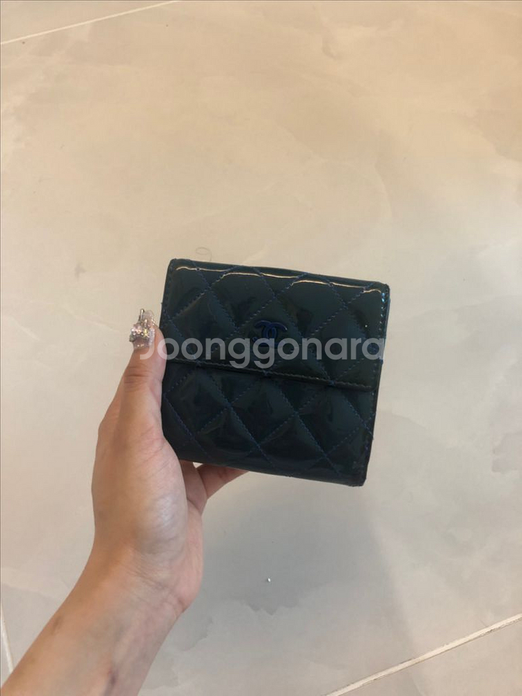 샤넬 에나멜 페이던트 반지갑--0