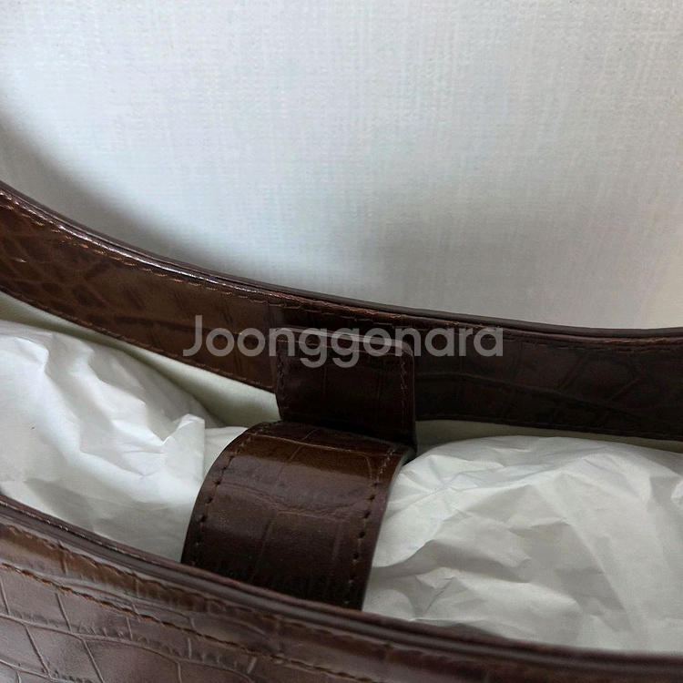 [택포] 렉토 숄더백 카프스킨 브라운--7