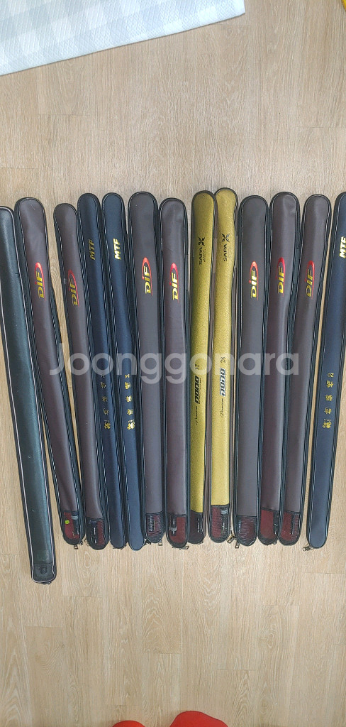 민물낚시대 13대 받침대 11개--5