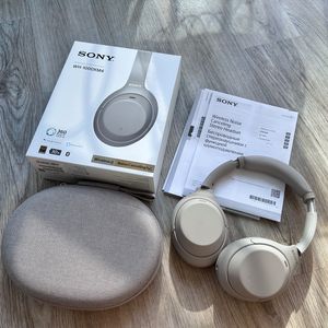 소니 WH-1000XM4 헤드폰 실버