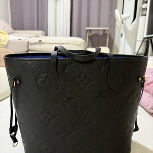 루이비통 네버풀 MM 블랙 가격인하