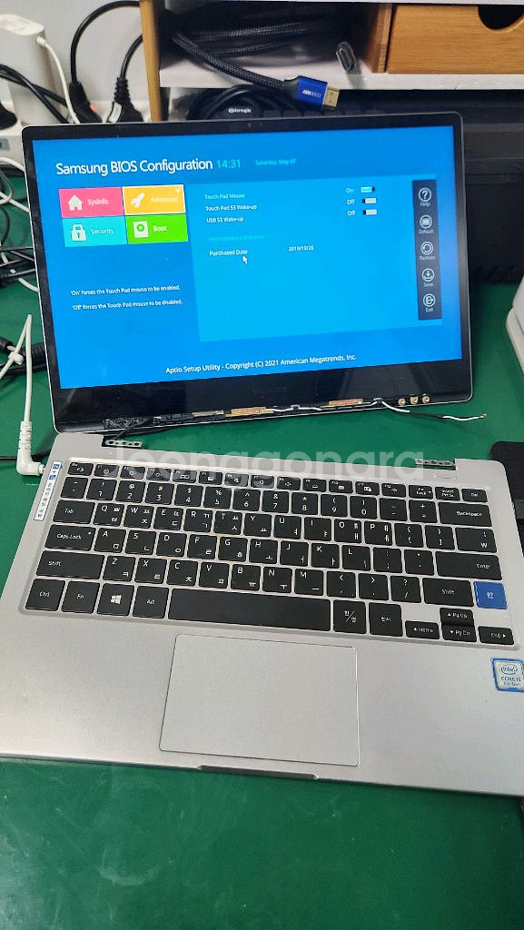 삼성 NT730XBE i3-8세대 부품용 노트북--0