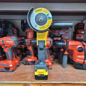 디월트충전그라인더 DCG409VS 속도조절 플렉스볼트어