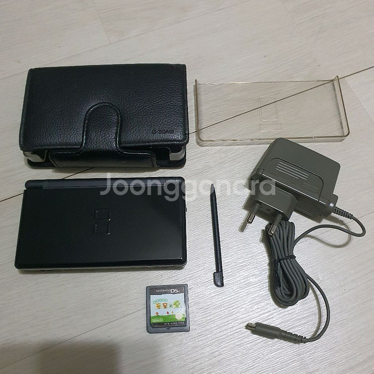 닌텐도 ds lite 게임기와 동물의숲ds팩 판매--0