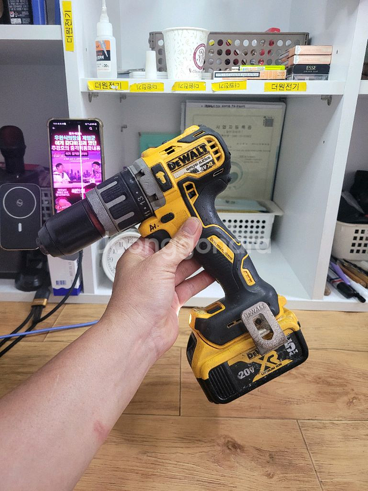 디월트충전함마드릴DCD796 배터리포함--6