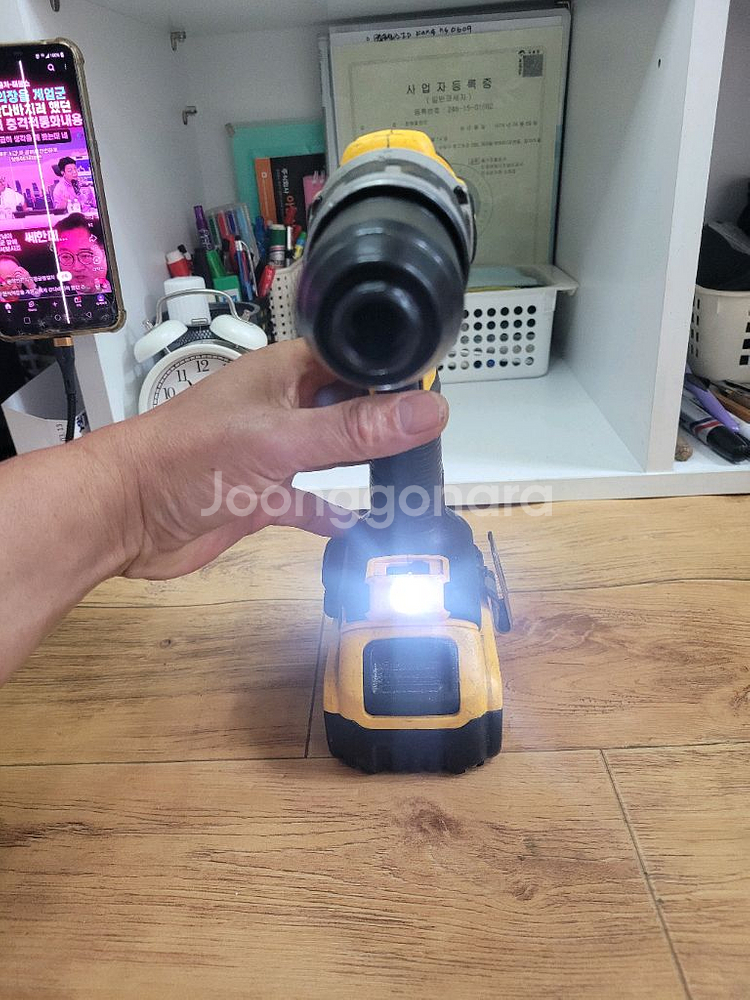 디월트충전함마드릴DCD796 배터리포함--1