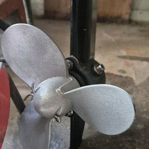 수중 모터 프로펠러. 선외기 엔진 이미지