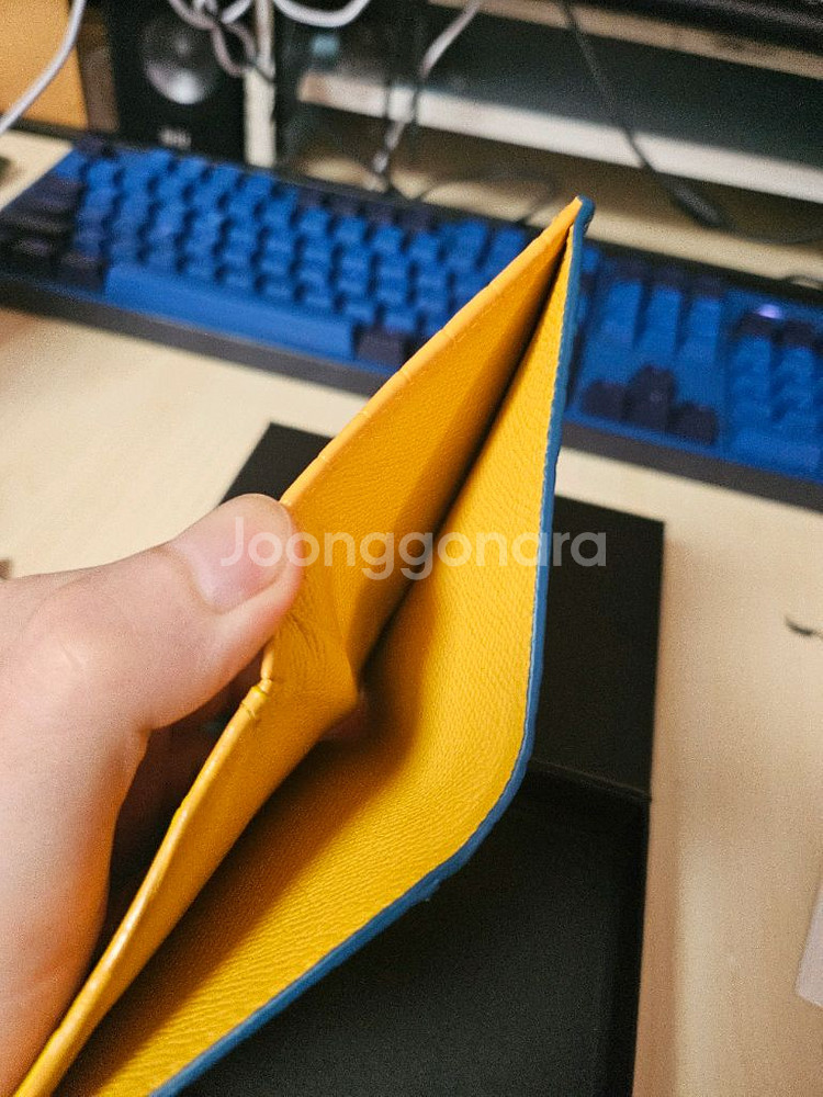 더퀴르 악어가죽 현금수납 카드지갑 판매합니다--6