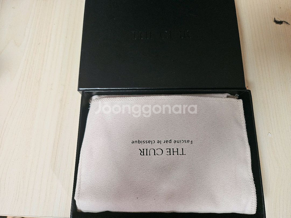 더퀴르 악어가죽 현금수납 카드지갑 판매합니다--8