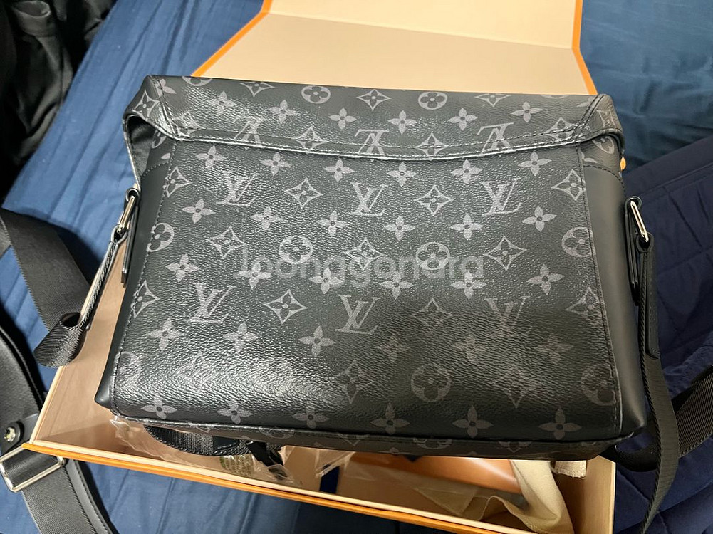 루이비통 보야제 메신저백--1