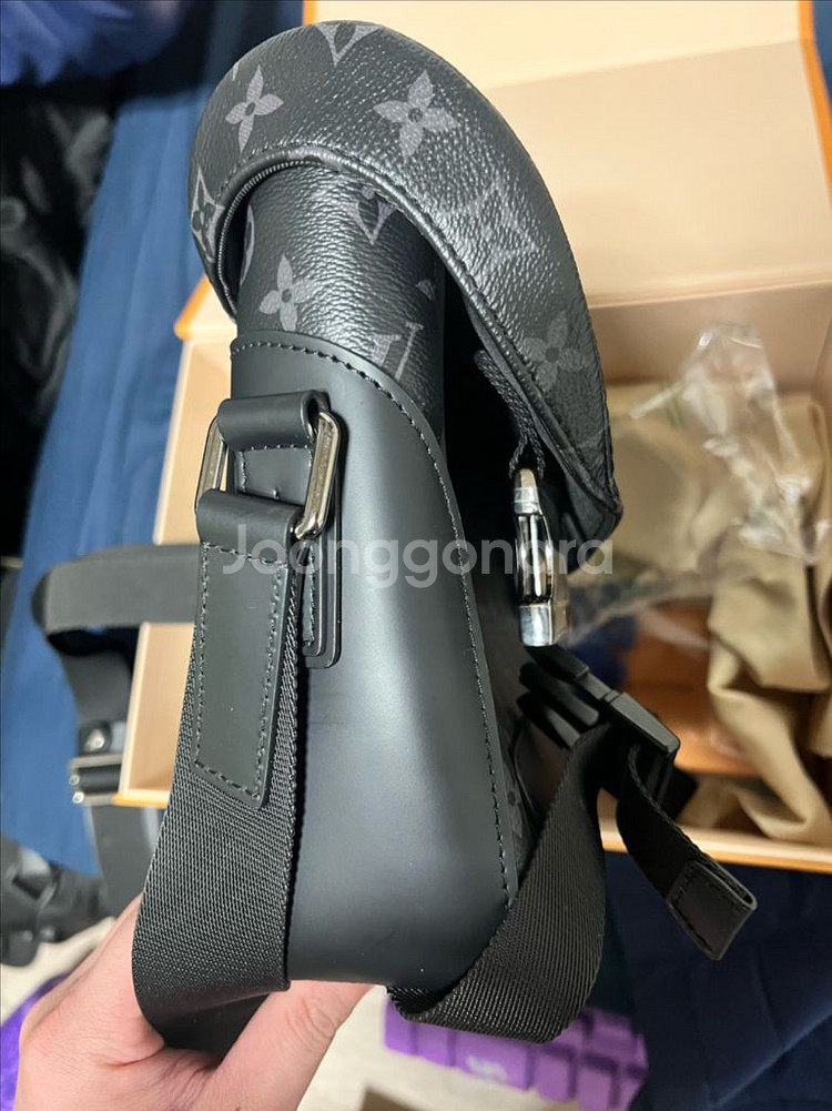 루이비통 보야제 메신저백--5