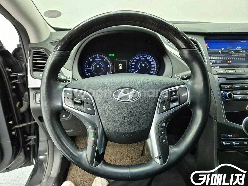[현대]그랜저 HG HG220 PREMIUM 기본형 (--8