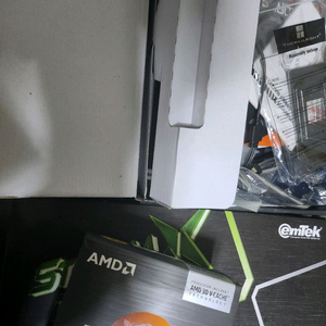 게이밍 컴퓨터 3060ti 5800x3d팝니다