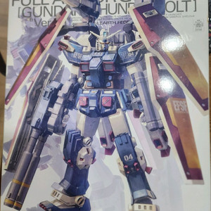 반다이 MG 썬더볼트 풀아머 건담 버카