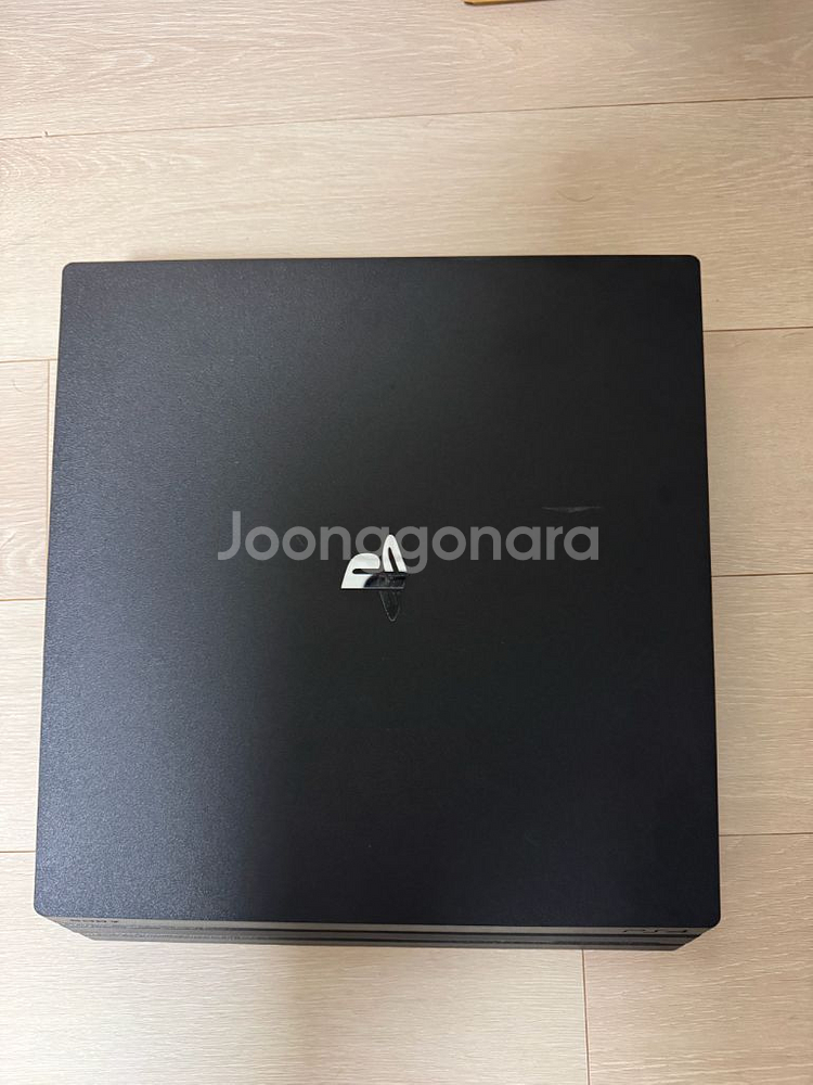 PS4 Pro--0