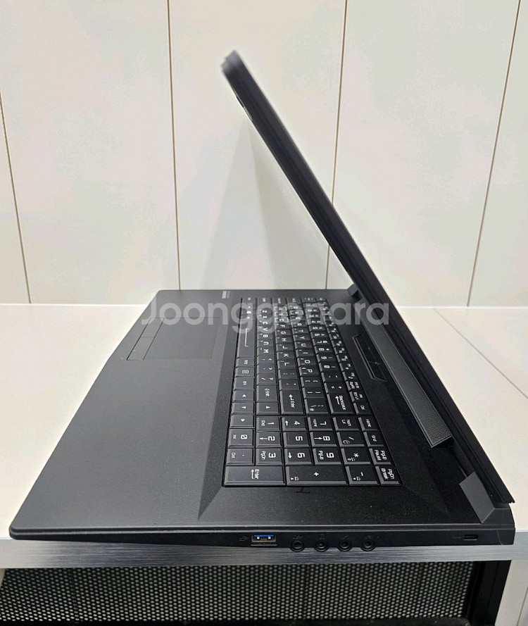 17인치 고성능 게이밍 노트북(램16GB,1.5TB)--5