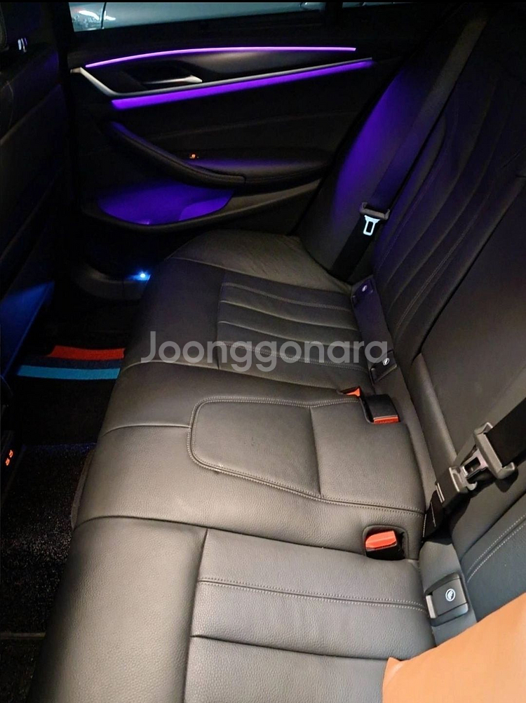 BMW 520i M 스포츠 패키지--8