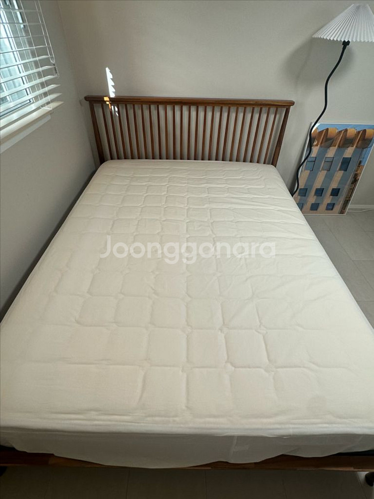 아이비 원목 침대 프레임 브라운 퀸--1