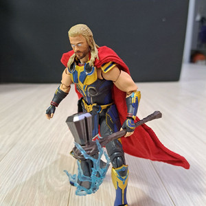 shf 진품 토르 (러브앤썬더) 팝니다