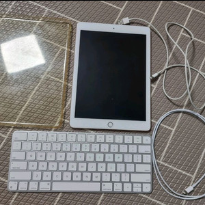 아이패드 6세대 +매직 키보드
