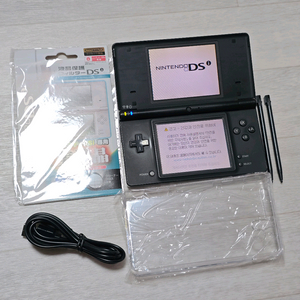 닌텐도 DSi 블랙 + 액정 보호 필름,케이스,충전선