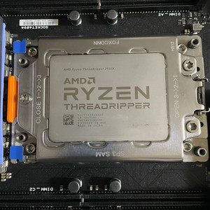 AMD 스레드리퍼2950X + ASUS 제니스 보드