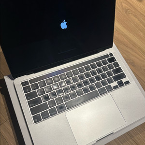 맥북프로 13 M1 8GB/256GB (배터리 86%)