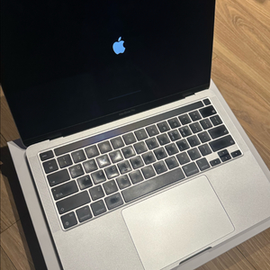맥북프로 13 M1 8GB/256GB (배터리 86%)