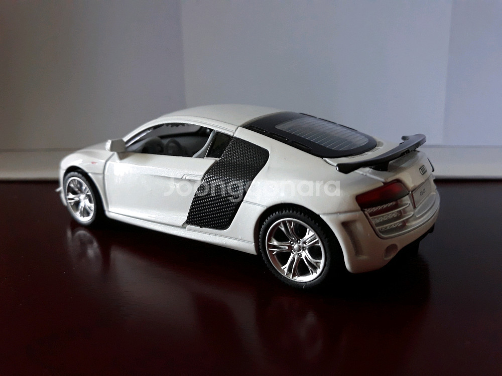 1/32 R8 GT 다이캐스트--5