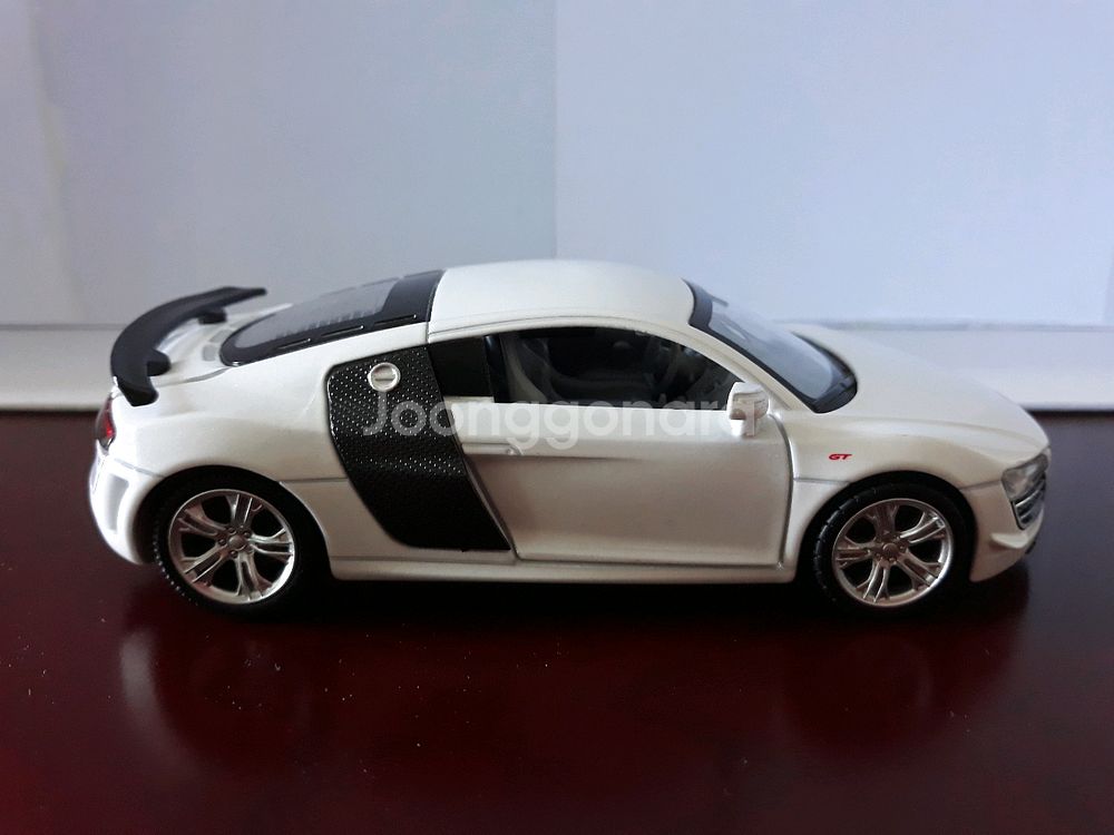 1/32 R8 GT 다이캐스트--3