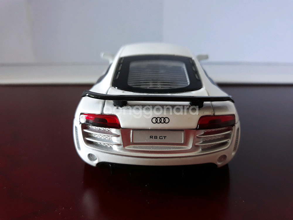 1/32 R8 GT 다이캐스트--4