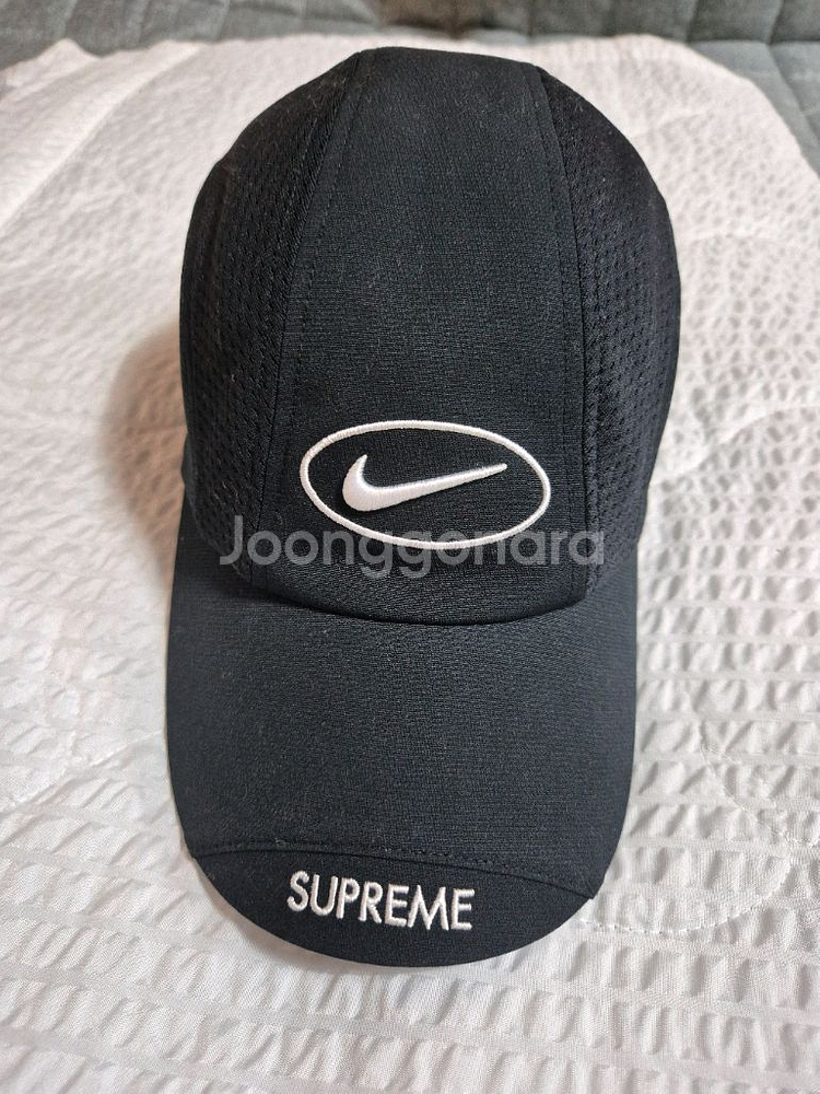 Supreme x Nike 콜라보 모자 팝니다.--5