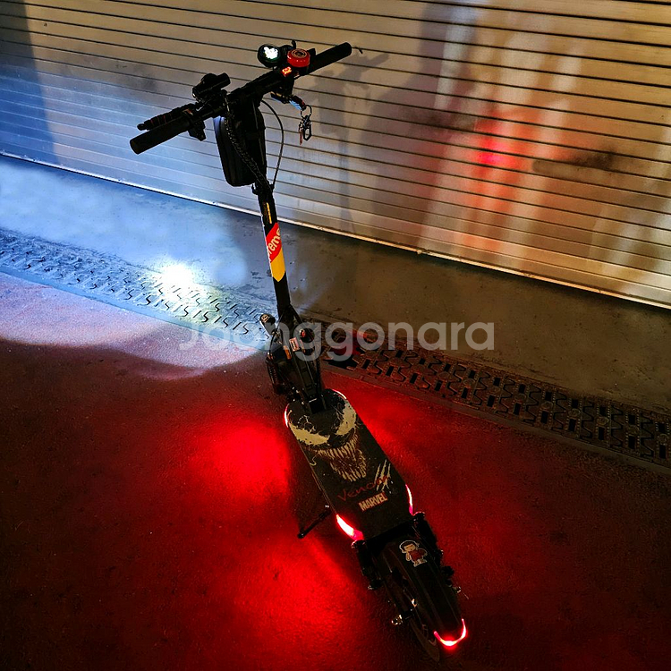 아이나비 전동킥보드 팝니다--9
