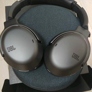 JBL TOUR ONE 투어 원 풀박스