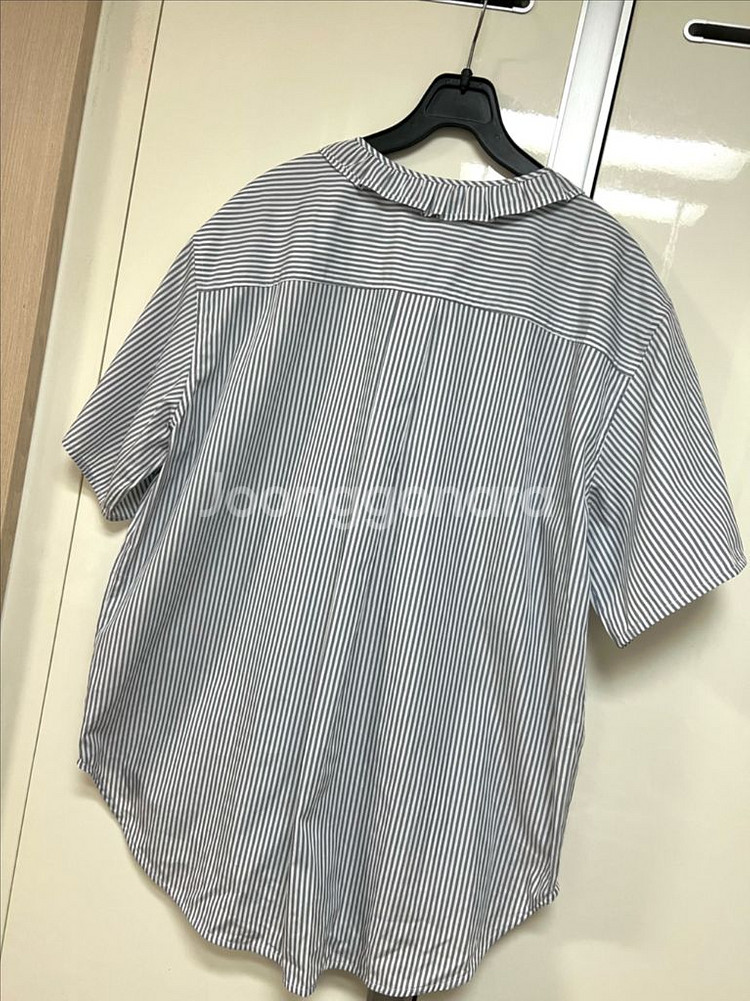 한섬 랑방컬렉션 프릴 스트라이프 셔츠 바스락 블라우스--4