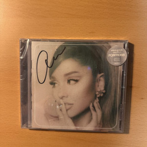 아리아나 그란데 <Positions> 한정판 싸인CD