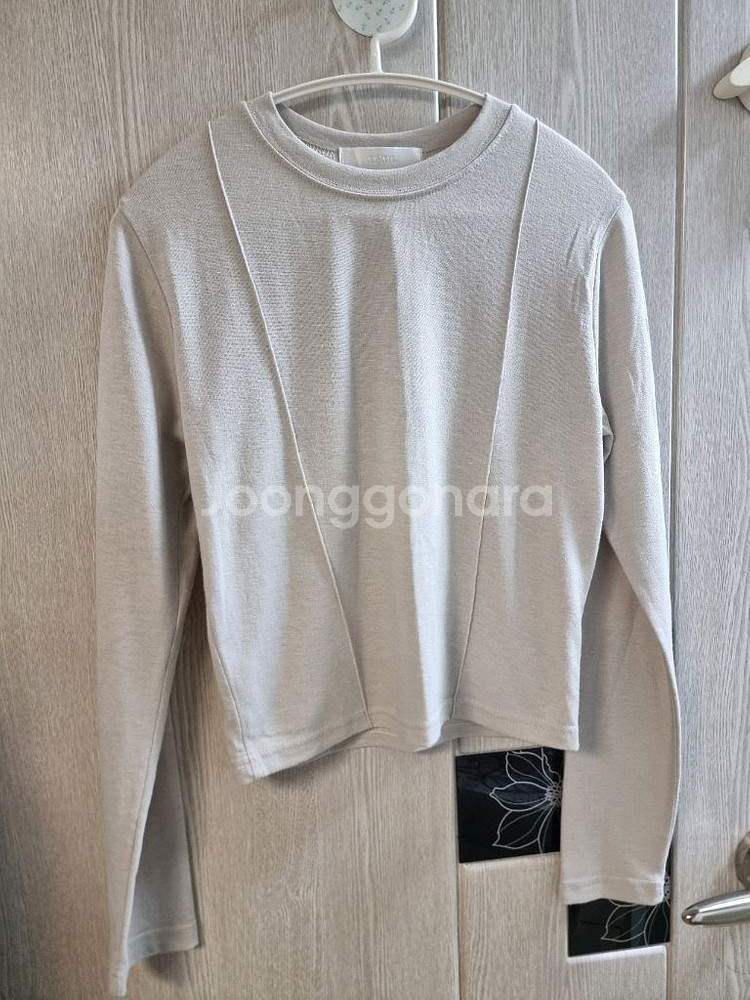 오조크 브랜드* 크롭 티셔츠 F--0
