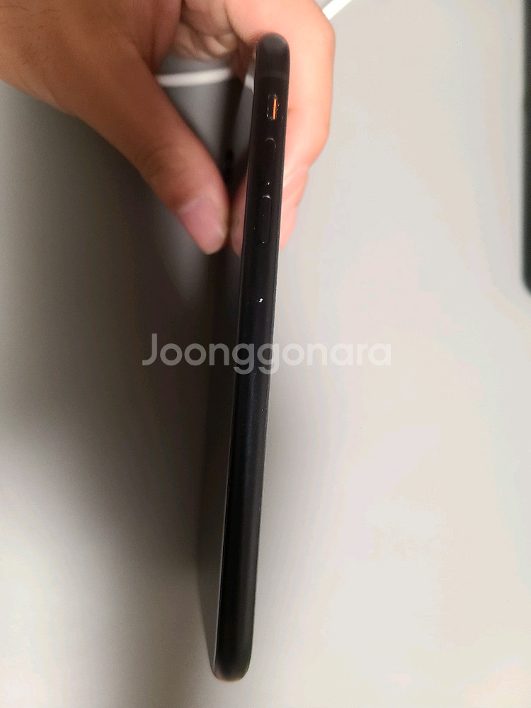 아이폰 XR 블랙 128GB 배터리 91% 충전기 포함--5