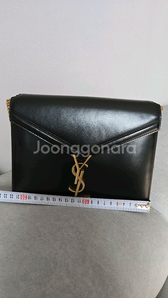 입생로랑 백--0