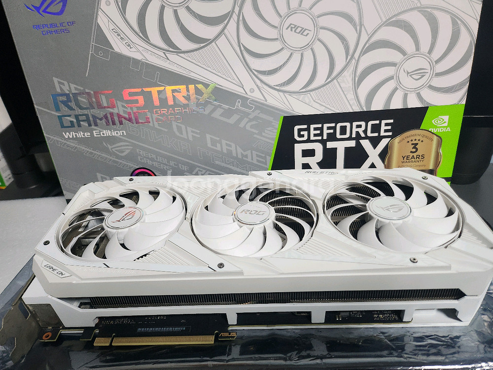 게이밍 컴퓨터 5800x3d rtx3080 32GB--5